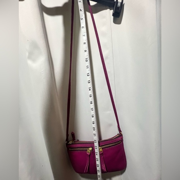 Fossil Magenta Leather Crossbody Bag - Picture 4 of 12